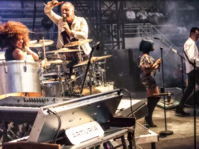 Simple Minds